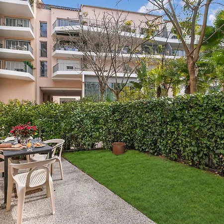 La Marenda - City Center Apartment With Terrace Garden - Happy Rentals Αντίμπ