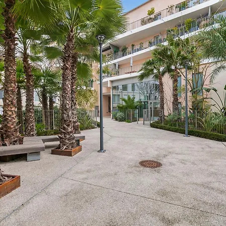 La Marenda - City Center Apartment With Terrace Garden - Happy Rentals Διαμέρισμα